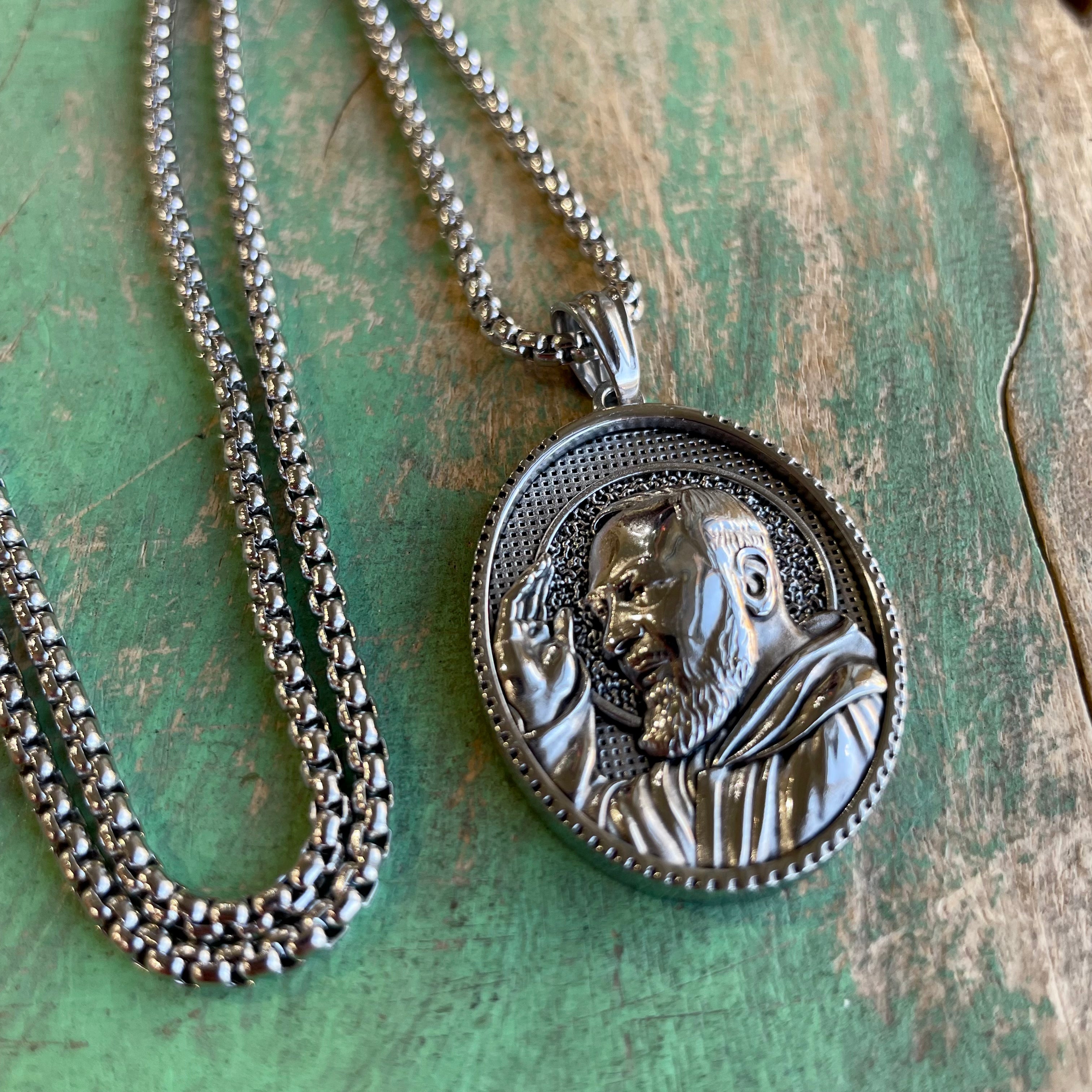 Padre deals pio pendant