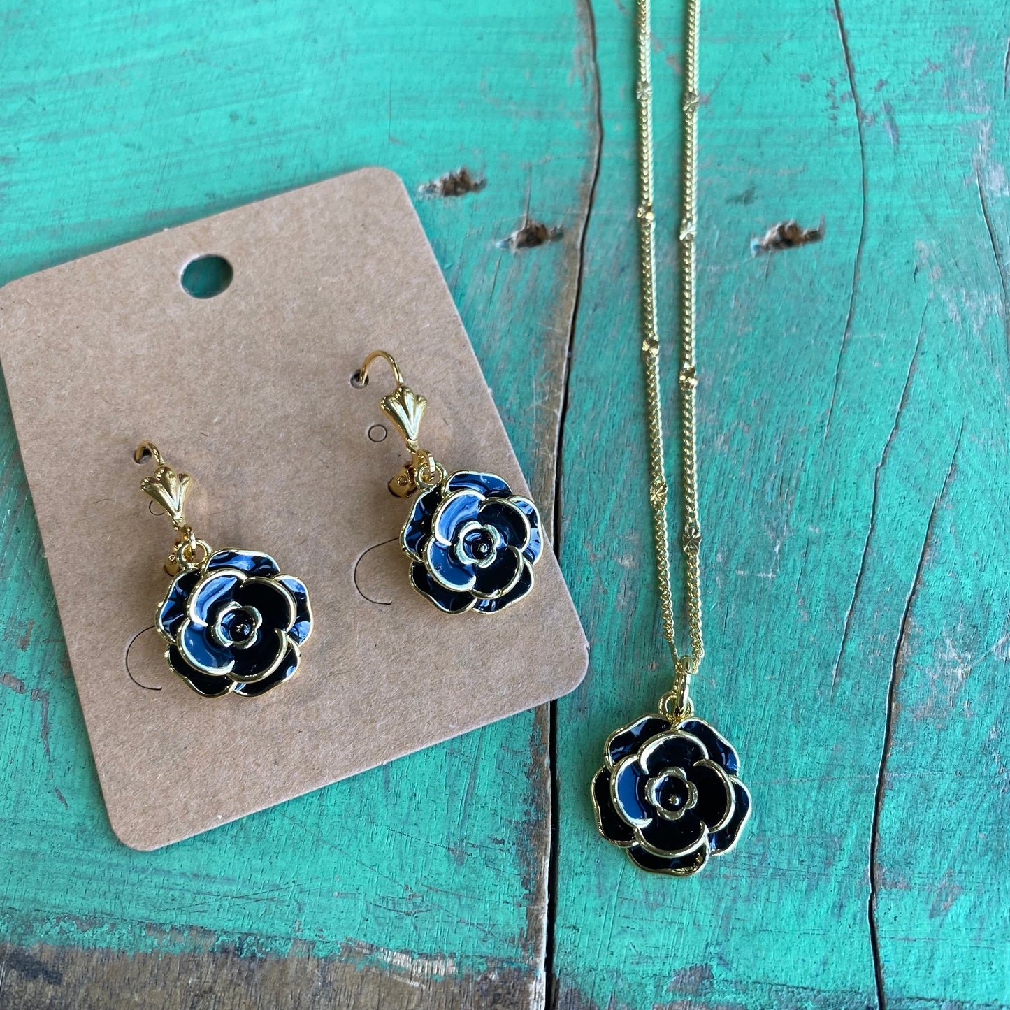 Como La Flor Necklace and Earrings