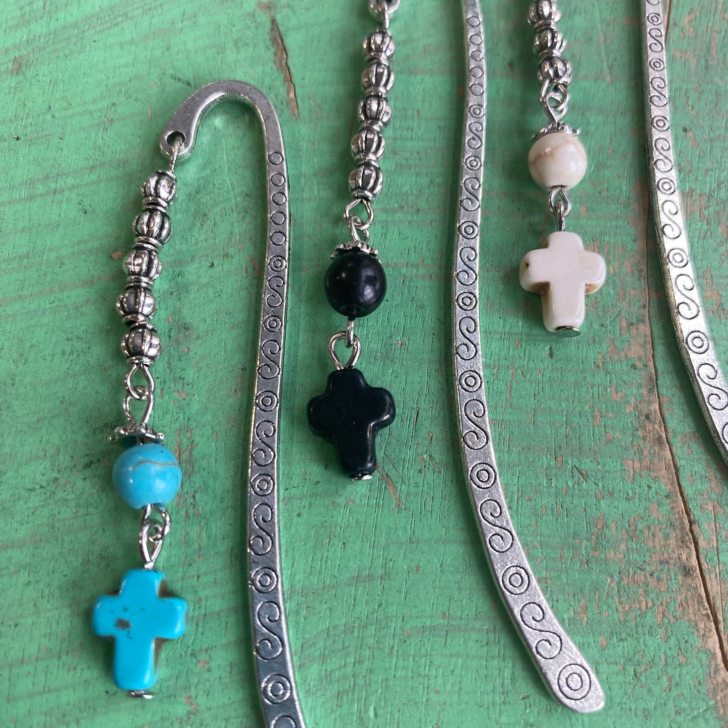 Dangling Cross Bookmarks